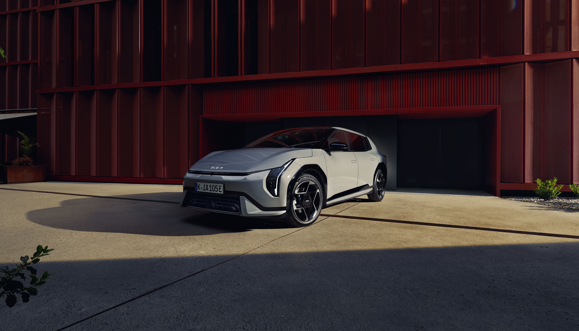 Noul EV4 - Autonomie de până la 625 km